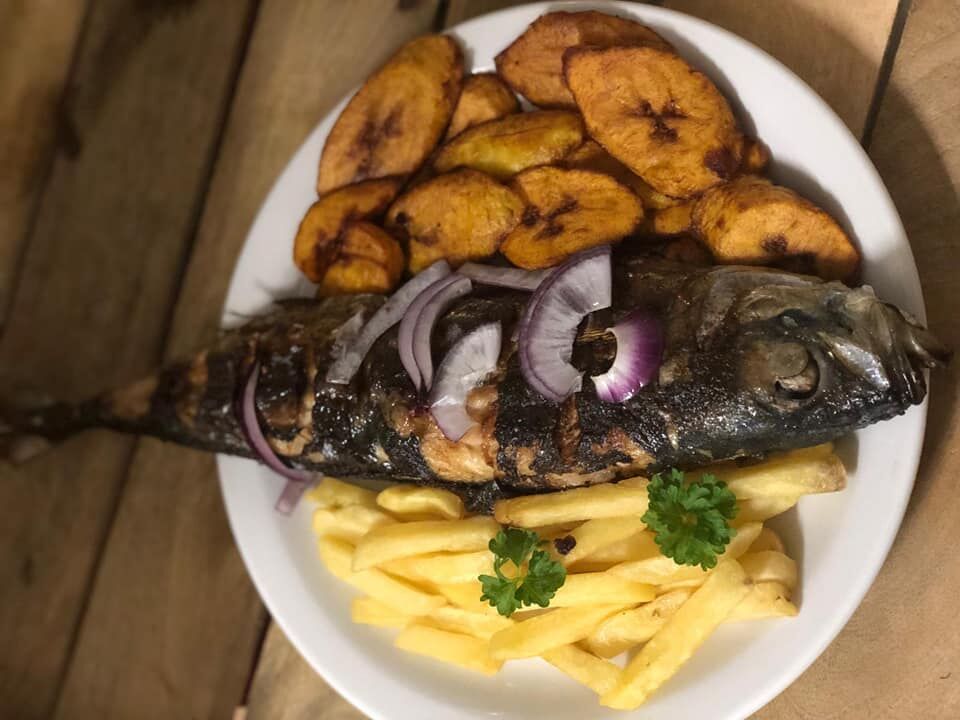 Makrela z grilla + frytki 