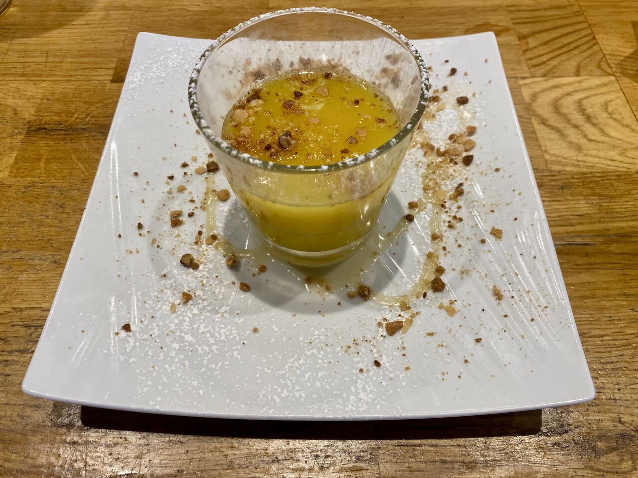 Soupe de mangue au citron vert 