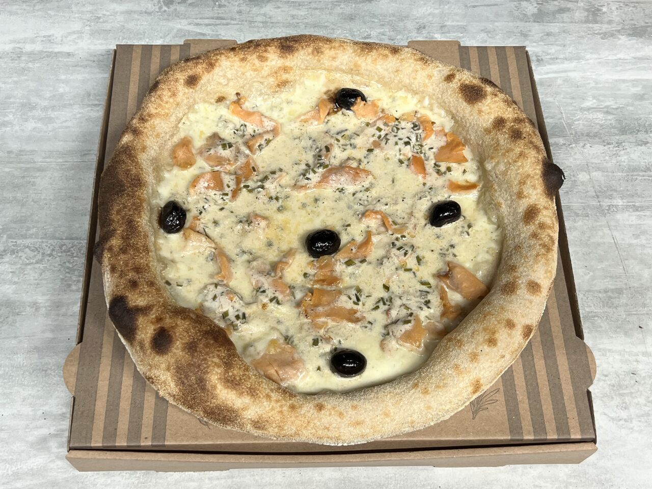 DIONNA et la truite fumée du producteur à Borrèze (24)