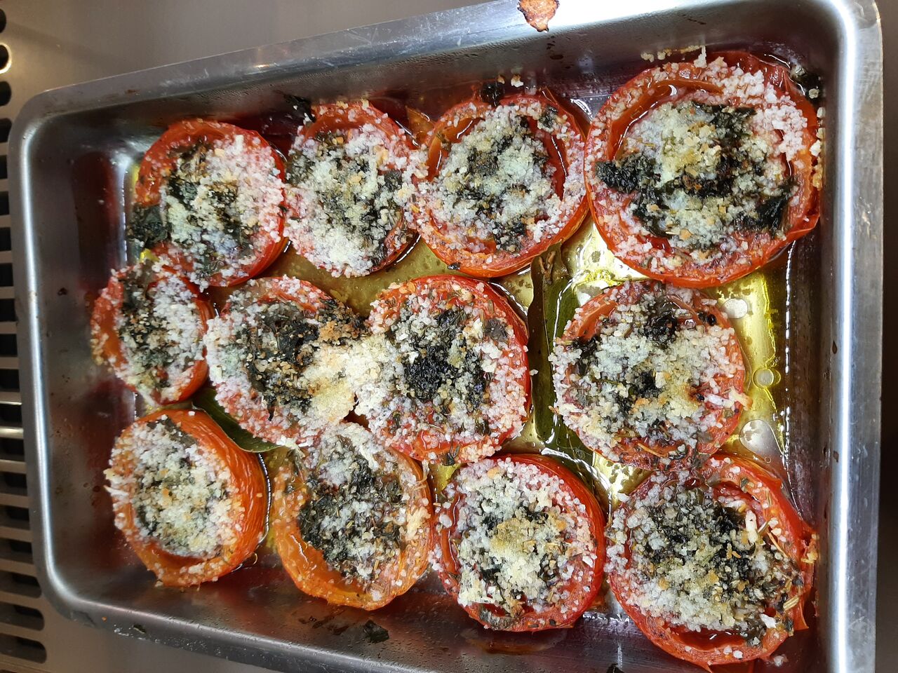 Tomates à la provençale. 