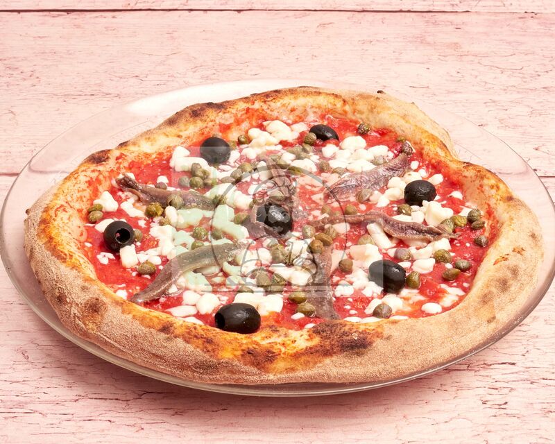 NAPOLI
tomate, mozzarella, anchois, capres, olives