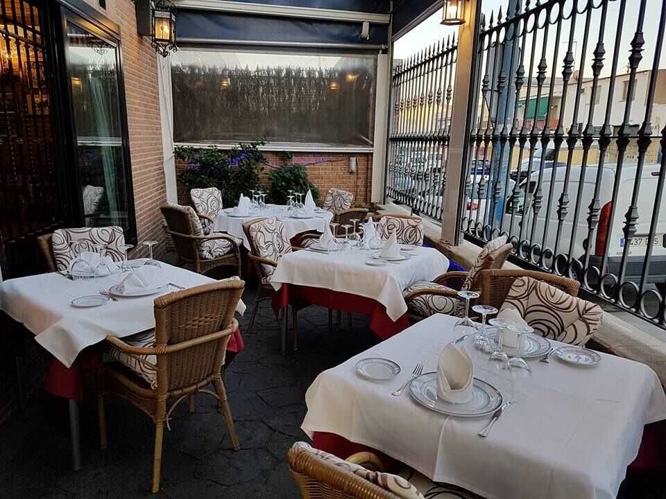 Montada la zona reservada en nuestra terraza de verano