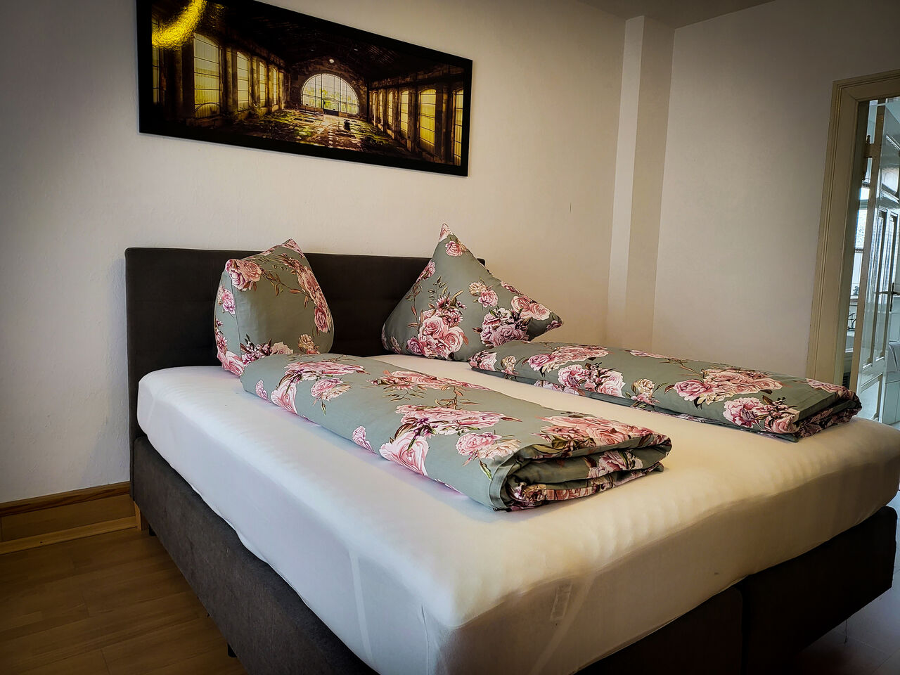 Familiensuite - 2x Doppelbetten in 2 separaten Schlafzimmern