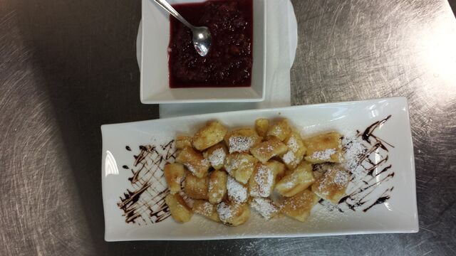 Kaiserschmarren mit Zwetschkenröster