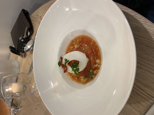 le tartare de tomate d'antan autour de la vanille et du basilic