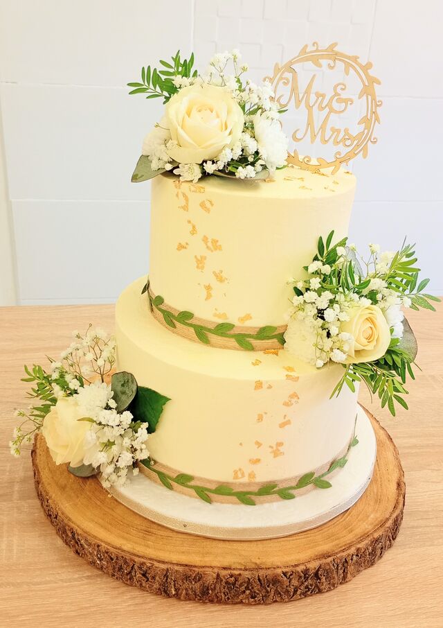 Wedding cake 40 parts thème floral/champêtre