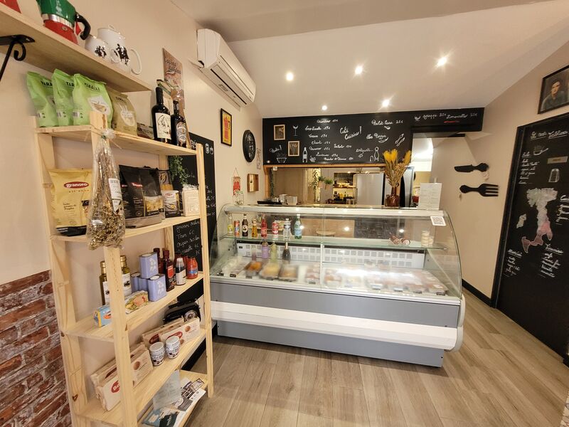 Épicerie et plats à emporter