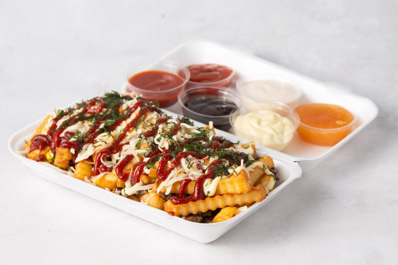 Box z frytkami i dodatkami