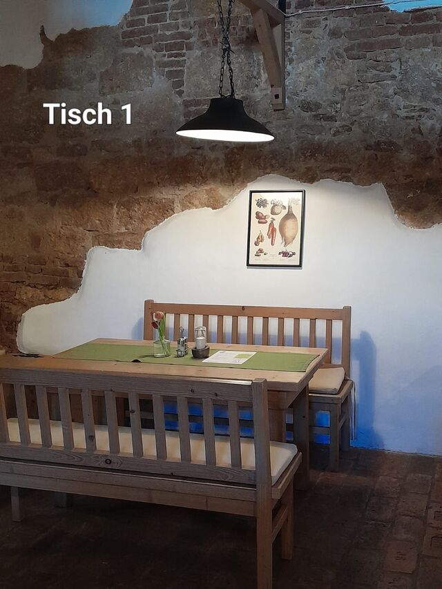 Tisch 1