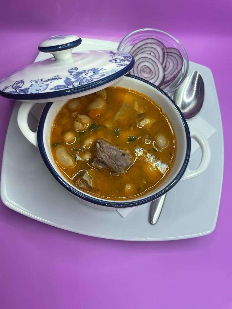 Ciorba De Fasole Cu Ciolan