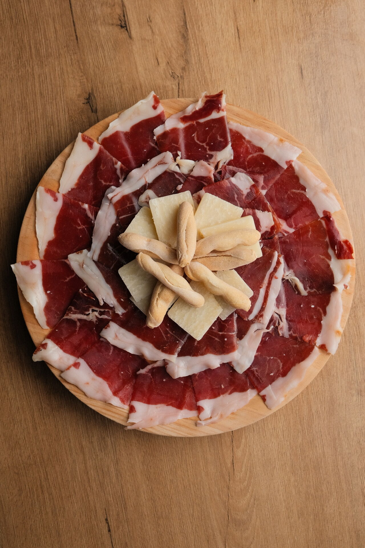 Jamón ibérico y parmesano