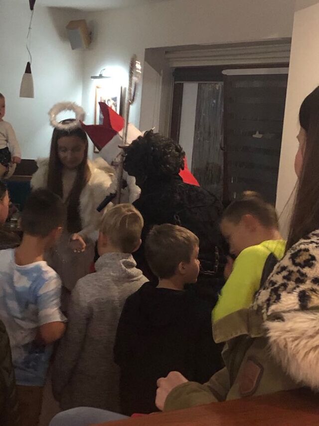 Myslíme i na děti, takže se u nás udála i mikulášská nadílka. 