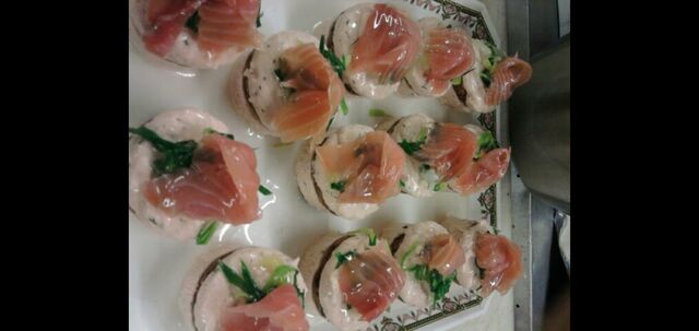 Le tiramisu de crevettes fumées à la mousse de chèvre
9.50 euro p.pers 