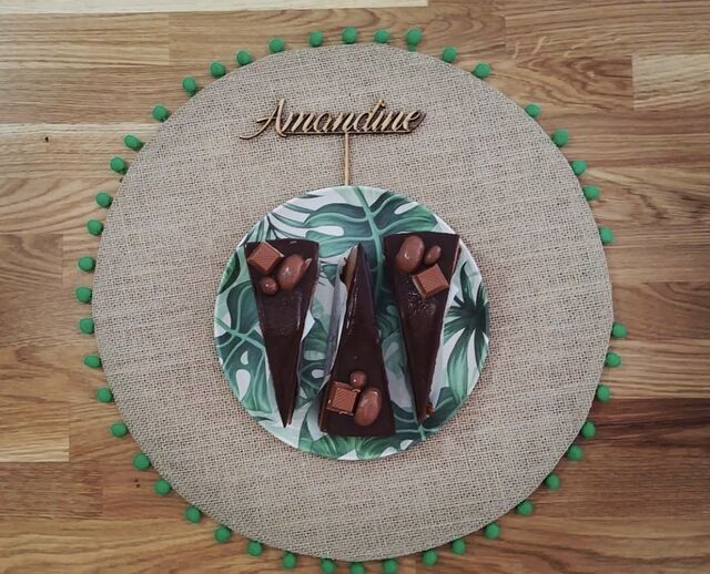 Tarta de Kinder Bueno 100% casera... ¿Te apetece probarla?