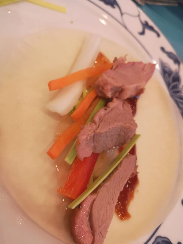 So wird der Teig belegt.