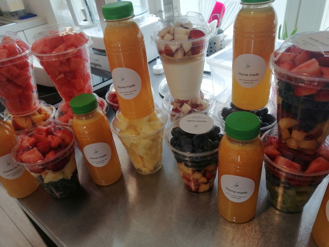 Gezond (Vers Appelsiensap en potjes Gemengd Fruit)