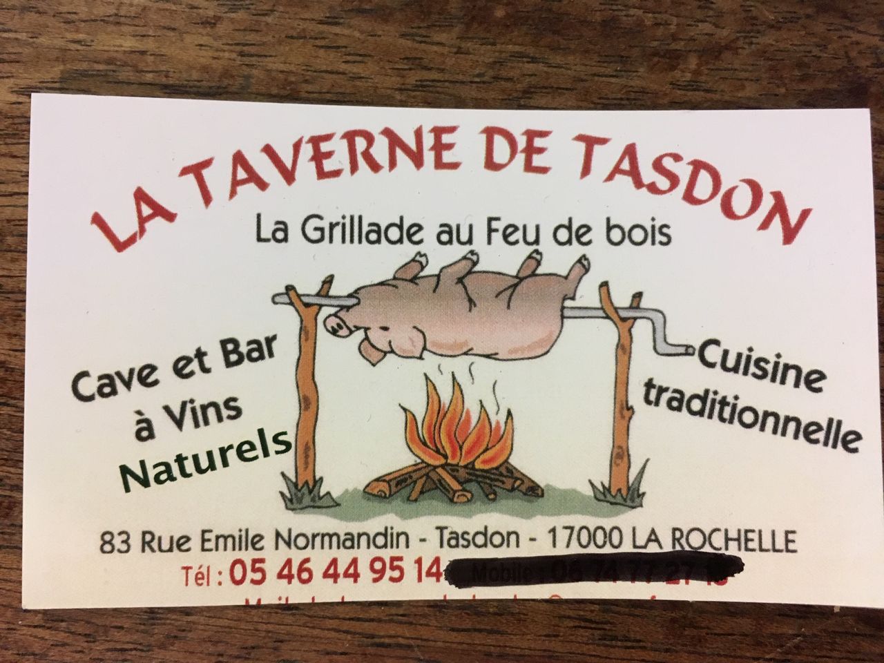 En soirée spéciale ou sur réservation , cochon de lait grillé