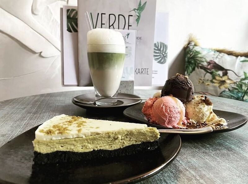 Ein Dessert und/oder ein Heißgetränk nach dem Hauptgang vollenden den veganen Genuss.