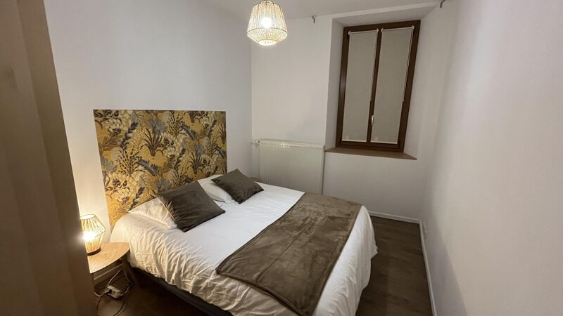 La chambre avec lit double