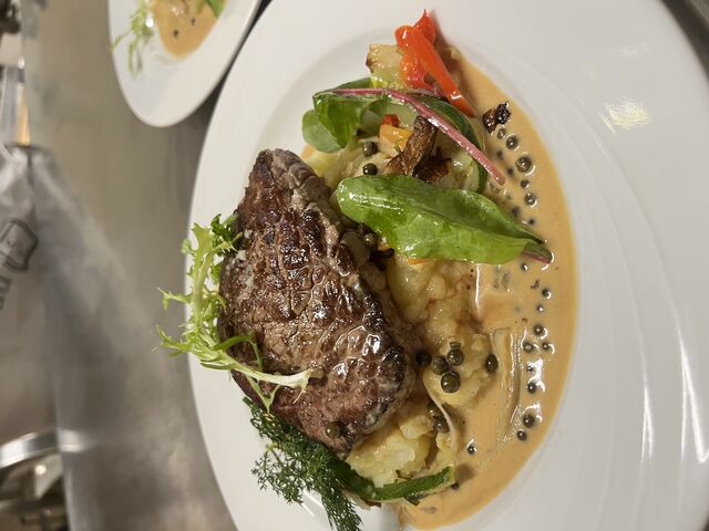 Pavé de Rumsteak sauce au poivre 