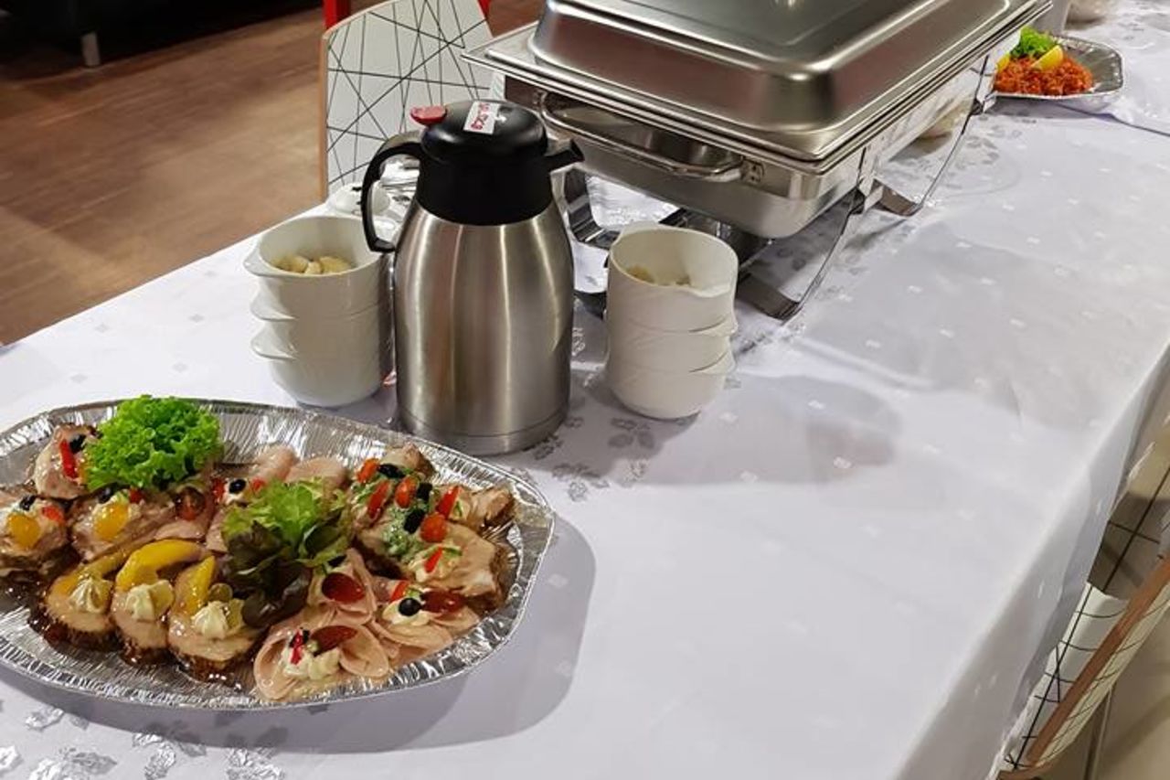 OFERUJEMY CATERINGI i IMPREZY OKOLICZNOŚCIOWE