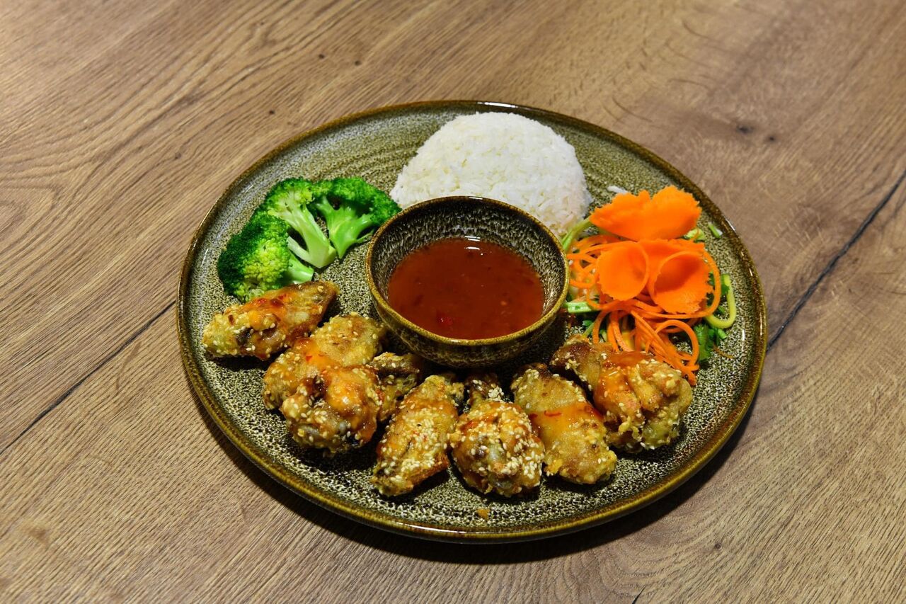 Canh gà chiên vừng