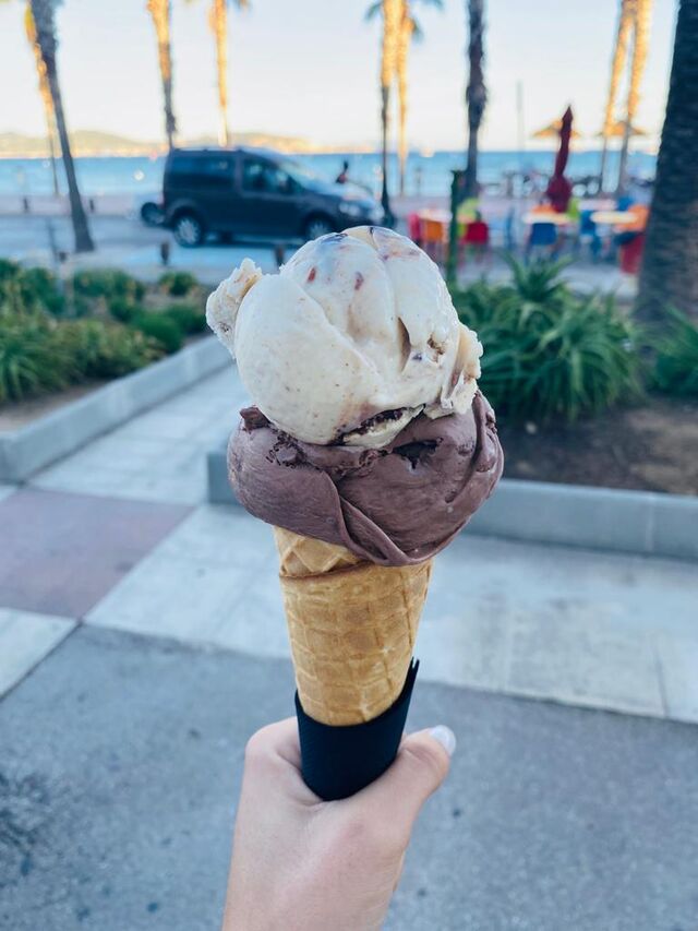 Crème glacée Chocolat-Noisette