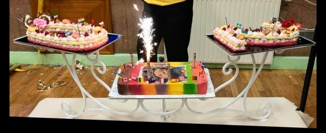 Support/Trépit presentation de Gateau location 