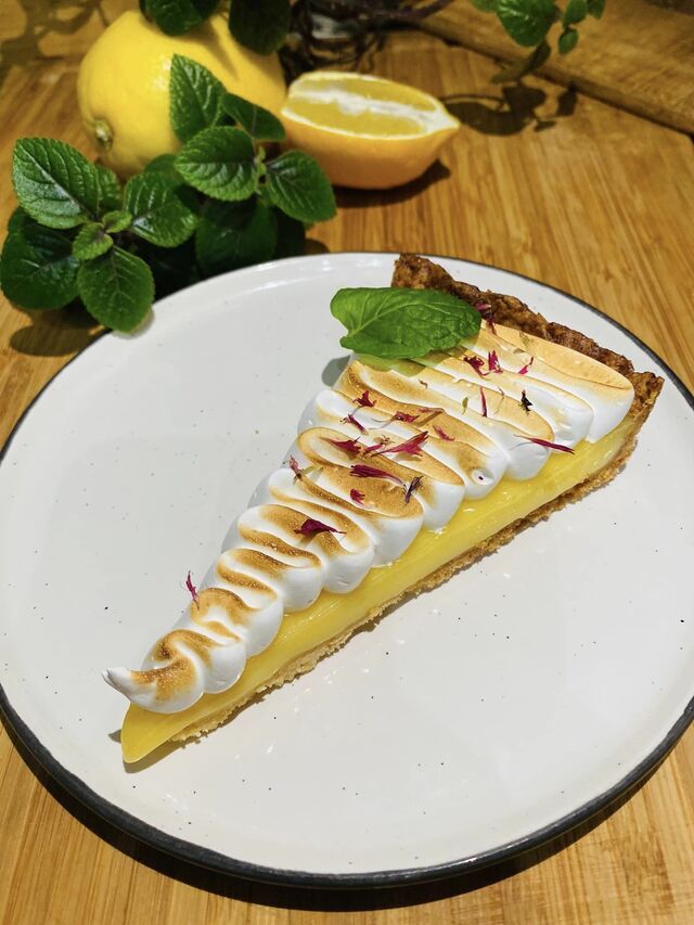 Tarta na kruchym spodzie z 