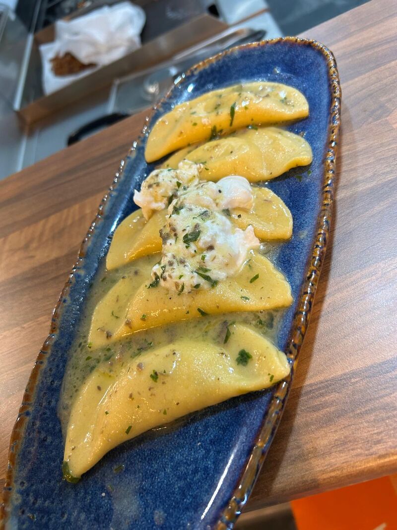 Ravioli burrata con tartufo