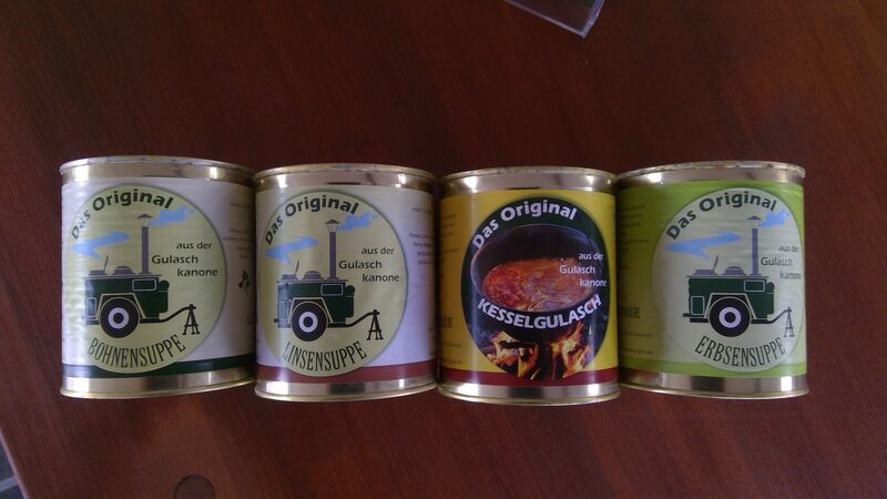 4 Sorten Eintopf in der Feldküche zubereitet und eingekocht
wie bei Oma...