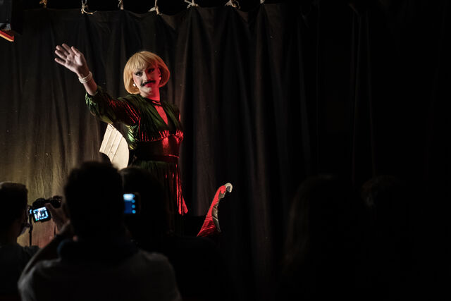 Drag Queen show!