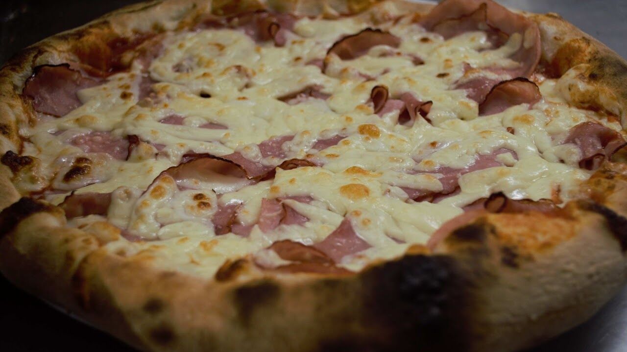 𝐏𝐢𝐳𝐳𝐚 𝐞𝐬𝐭𝐞 𝐮𝐧𝐮𝐥 𝐝𝐢𝐧𝐭𝐫𝐞 𝐜𝐞𝐥𝐞 𝐦𝐚𝐢 𝐢𝐮𝐛𝐢𝐭𝐞 𝐩𝐫𝐞𝐩𝐚𝐫𝐚𝐭𝐞 𝐝𝐢𝐧 𝐥𝐮𝐦𝐞. ❤️