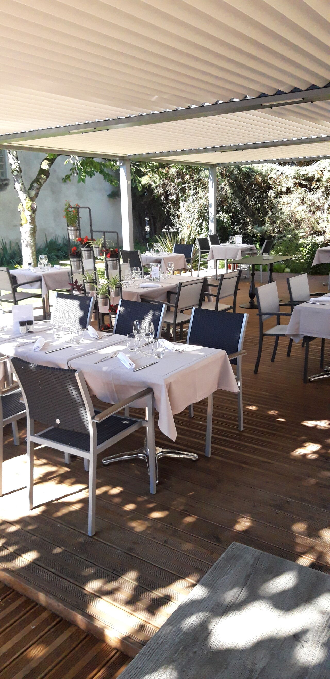 Terrasse fraiche et ombragée