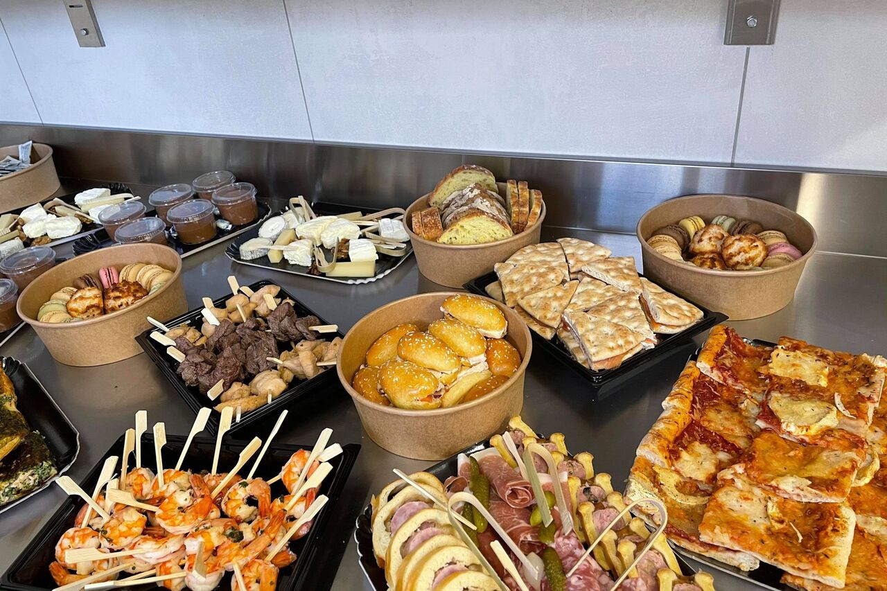 Toujours à vos côté