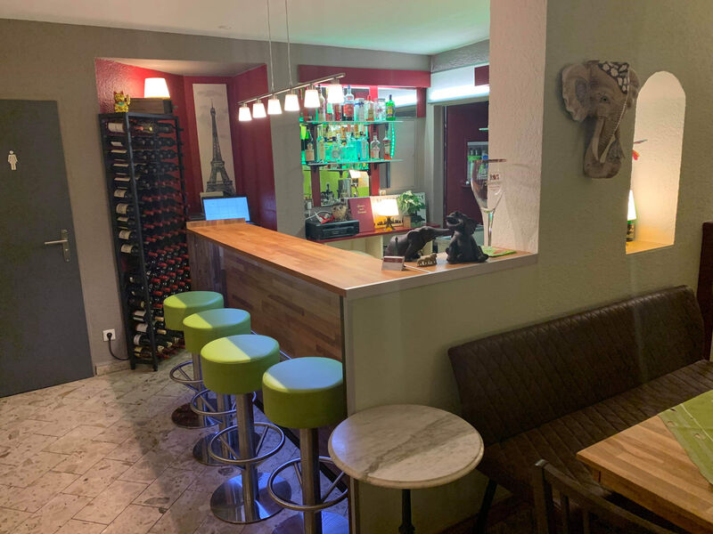 Geniessen Sie tolle Weine an unsere Bar