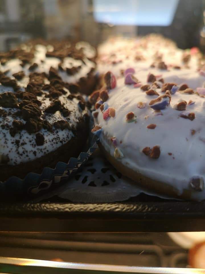 Donuts in vielen verschiedenen Sorten.. 