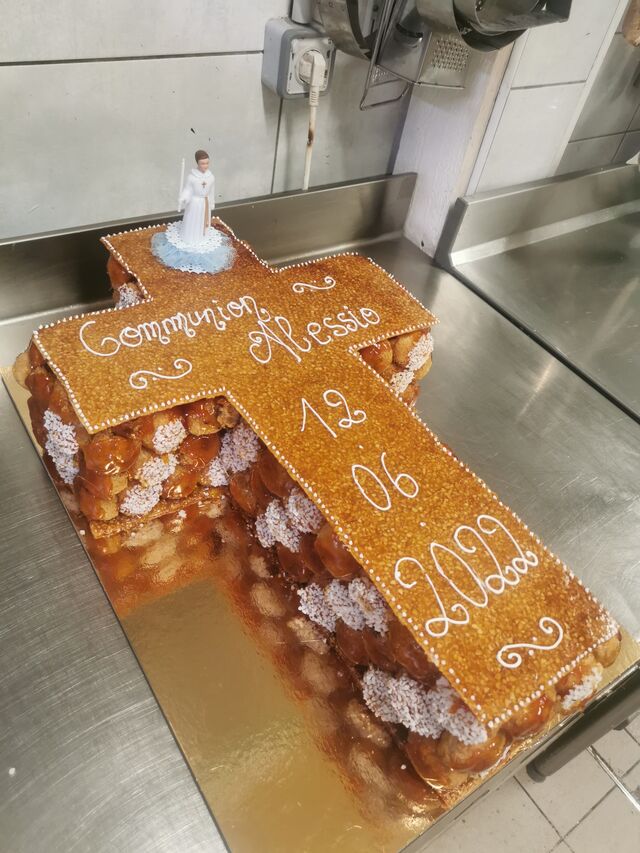 Pièce Montée
Nougatine, chou craquelin
Parfum au choix
1.40euros le chou 