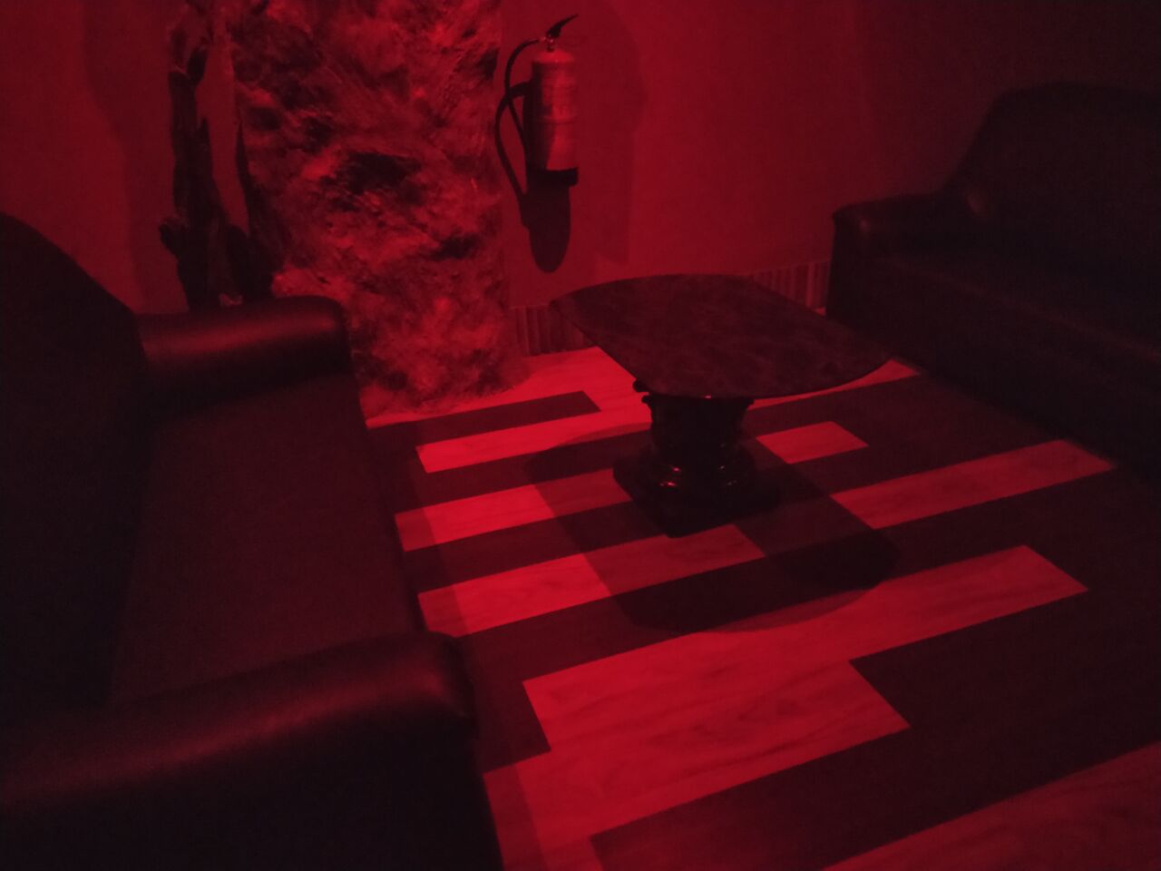 ZONA PAREJAS: SALÓN RELAX 2 