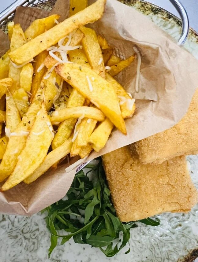 Restaurant Bradul Maneciu