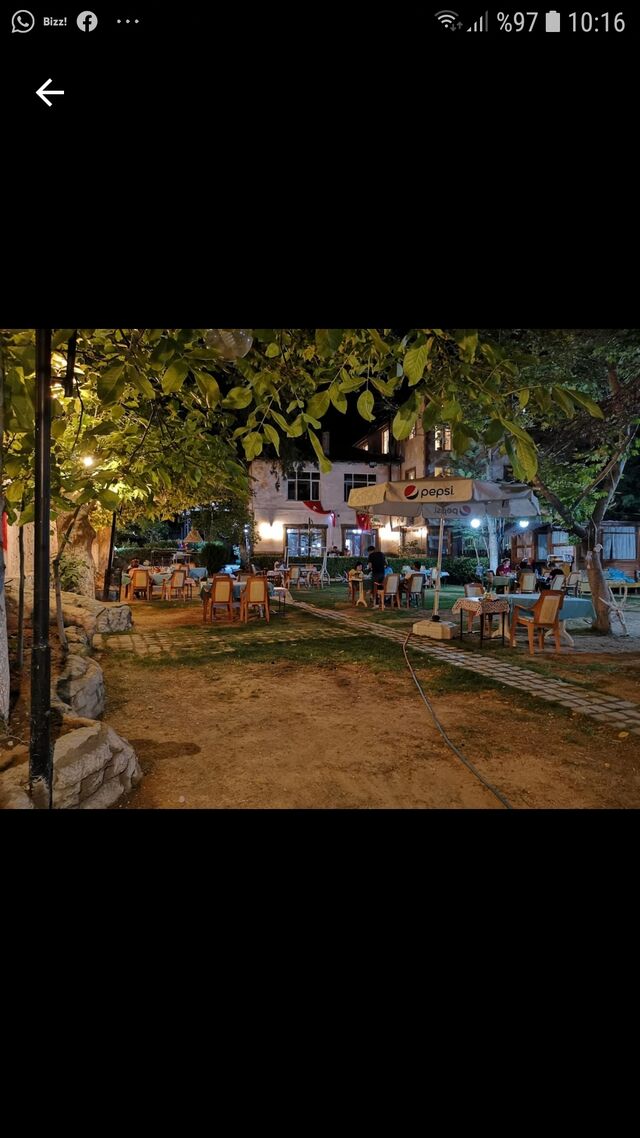 Güzel bir akşamdan bahçemizin görüntüsü 