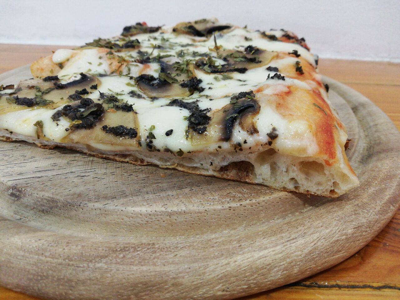 Pizza Cogumelos e Trufas Italiane