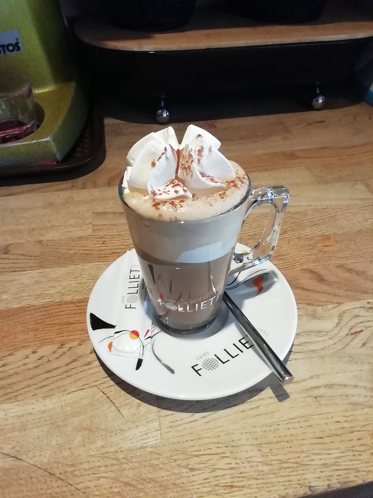 Cappuccino. Restaurant Crêperie La Place, Conflans Ste Honorine .
