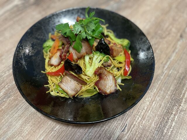 Nouille au porc laqué 