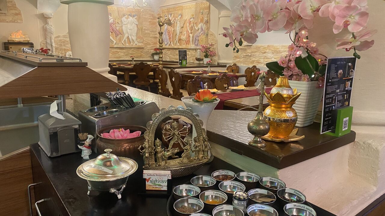 Vaishnavi Dining