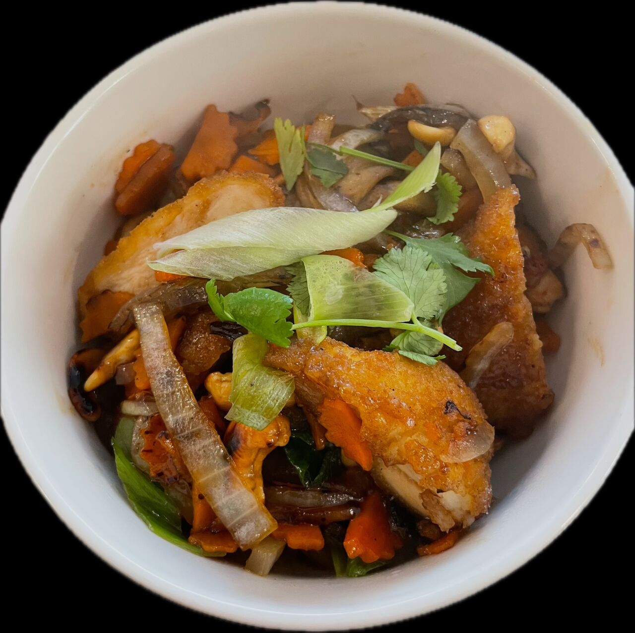 Sauté de Poulet frit au noix de cajou 