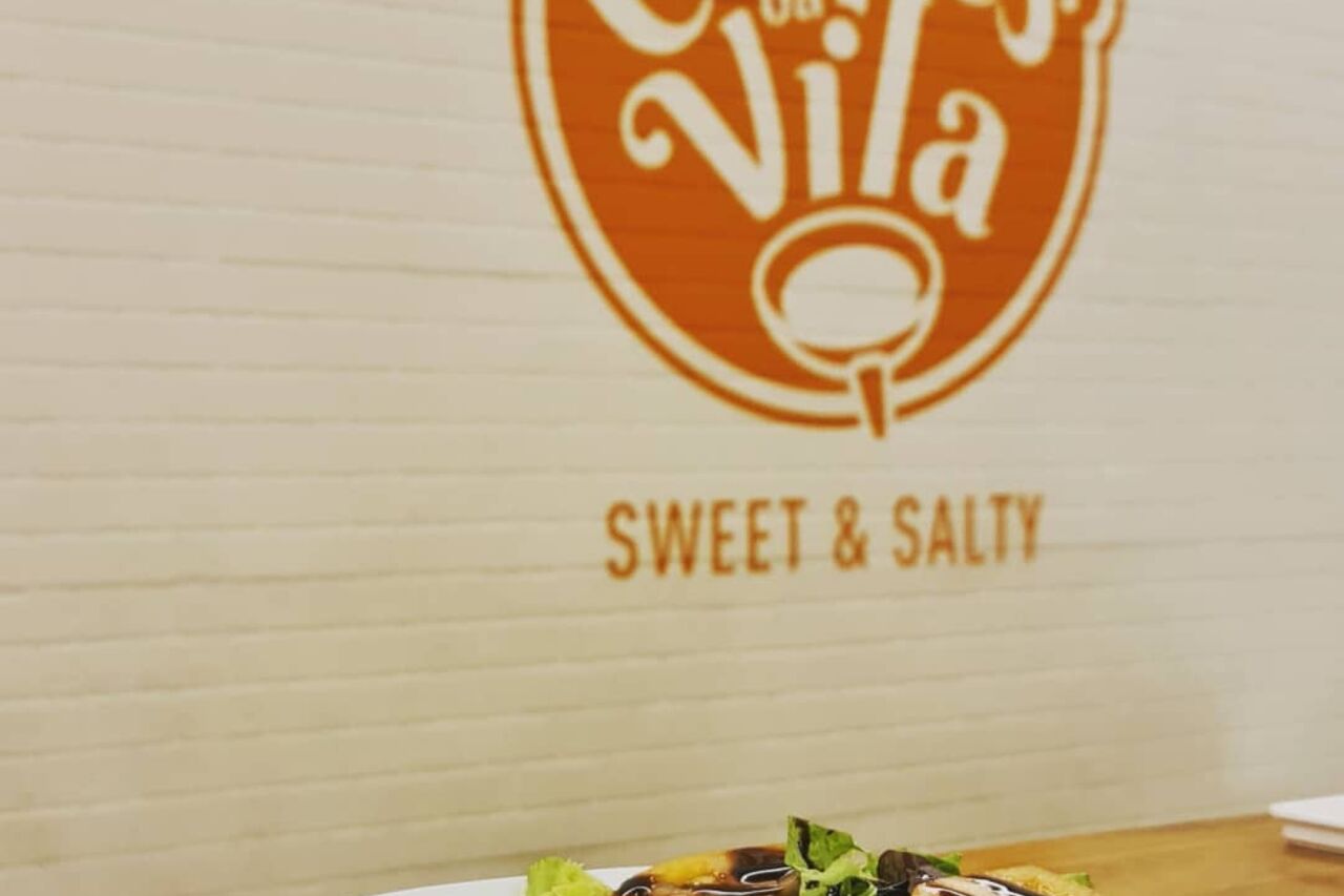 Tapioca com Frango, queijo Philadelphia & Rúcula