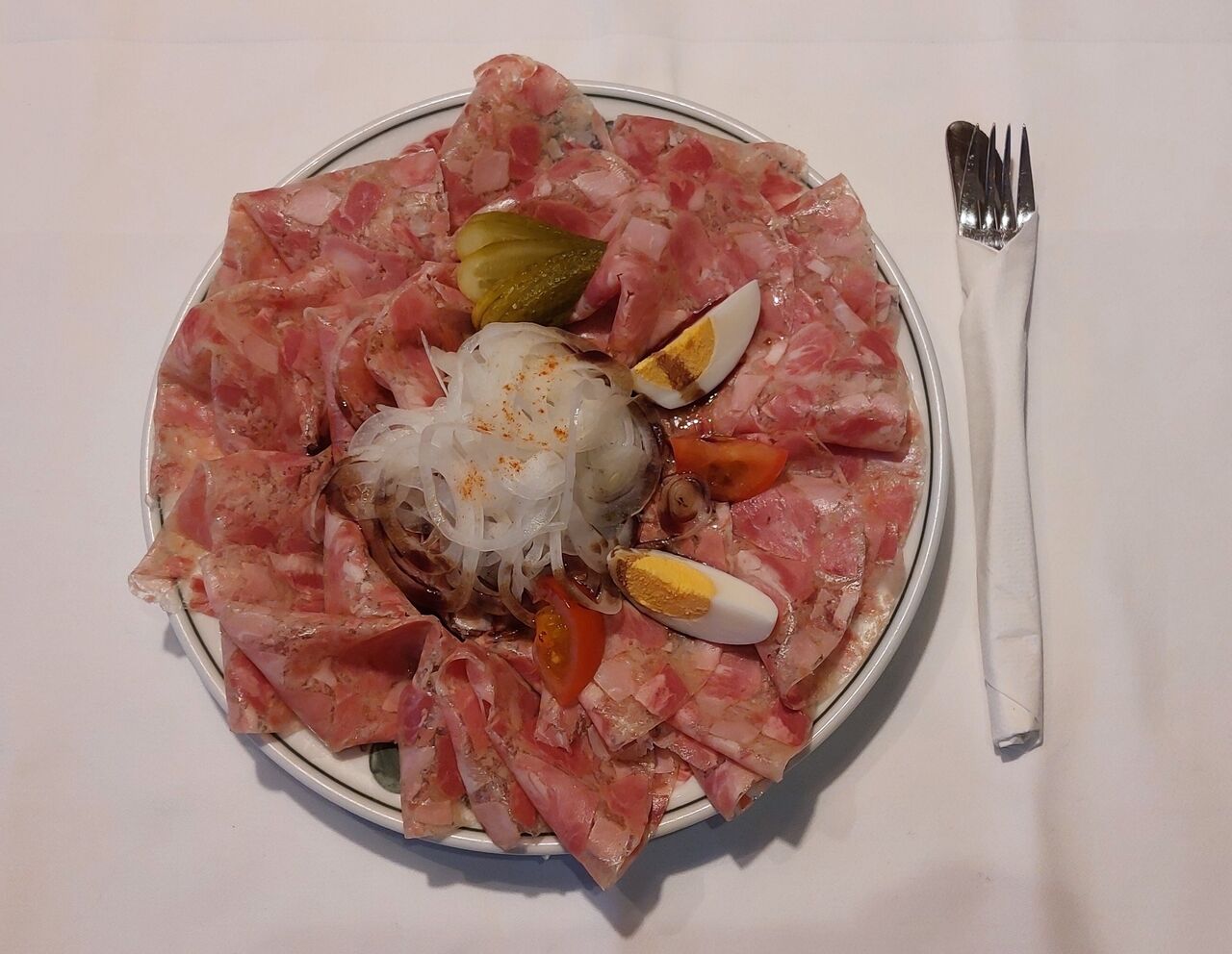 Saure Presswurst mit Kernöl