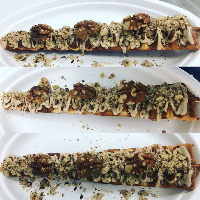 *GOFRE PIRULETA*
Cubierto con salsa de Kinder Bueno y Nueces California.