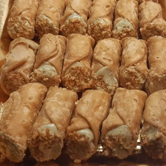 Cannoli siciliani a la pistache 